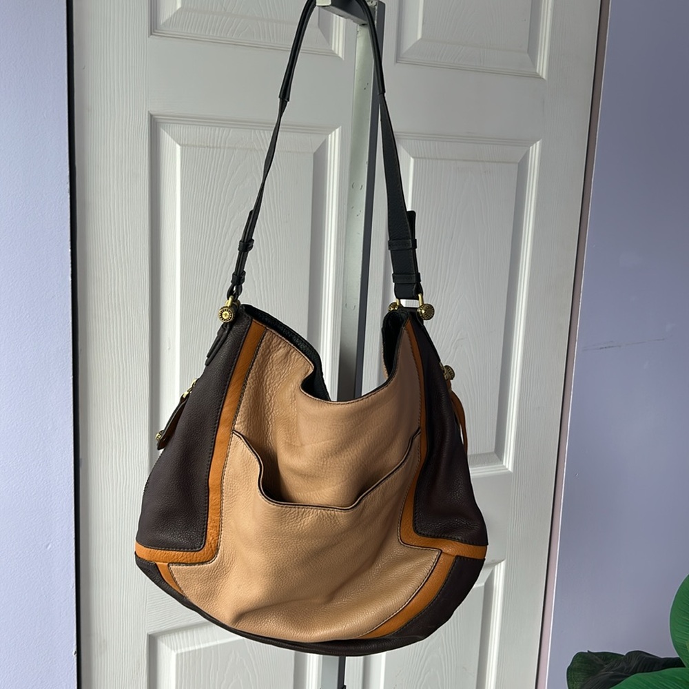 OrYANY Angelique Hobo Leather Slouch bag with contrast trim and tassel bag charm - Picture 5 of 12